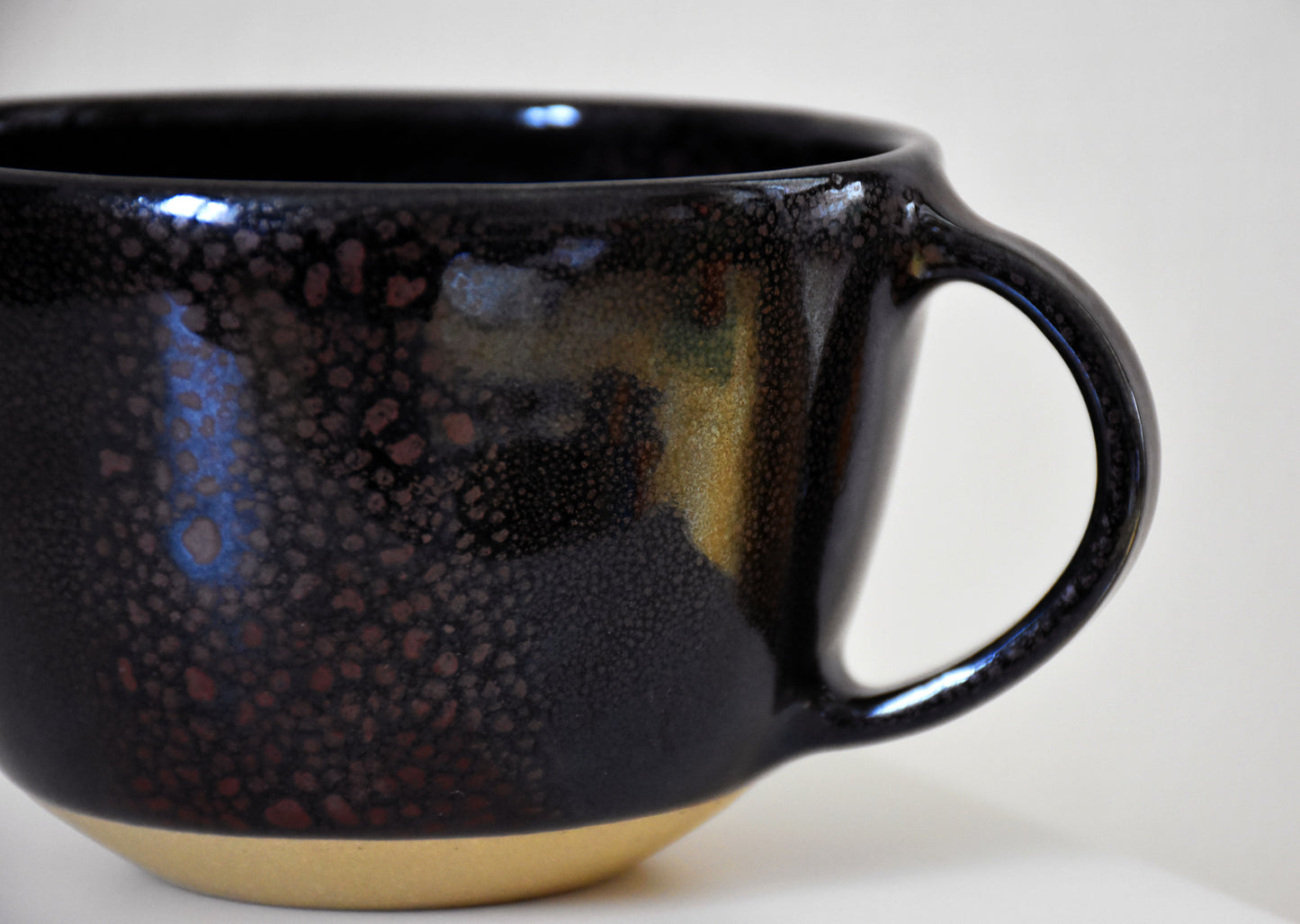 Tasse à anse basse