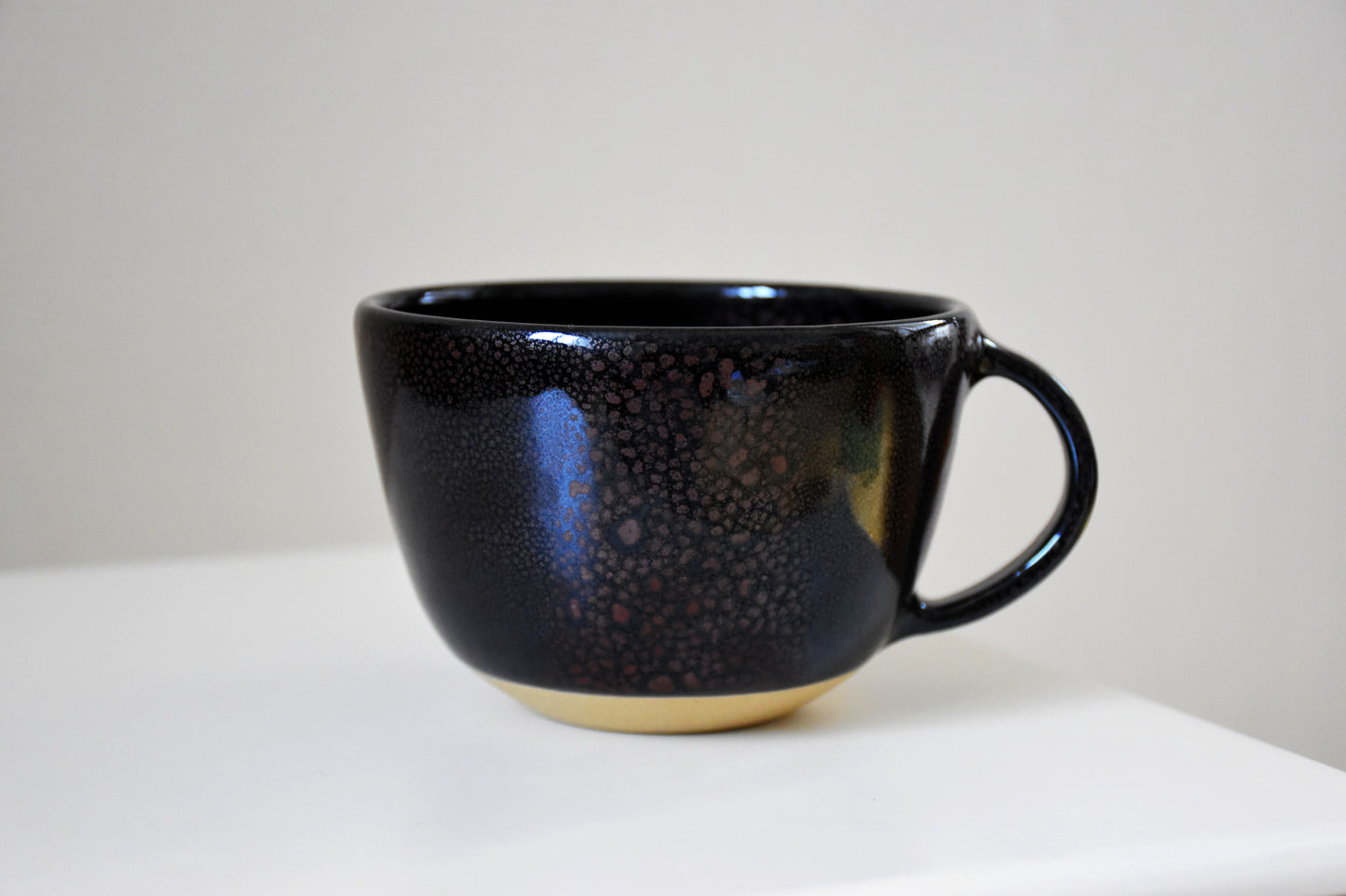 Tasse à anse basse